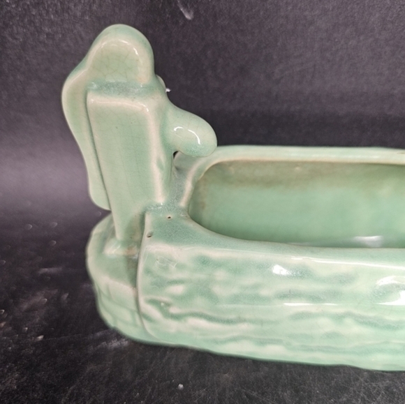 Vintage small ceramic‎ green planter. - Picture 2 of 4
